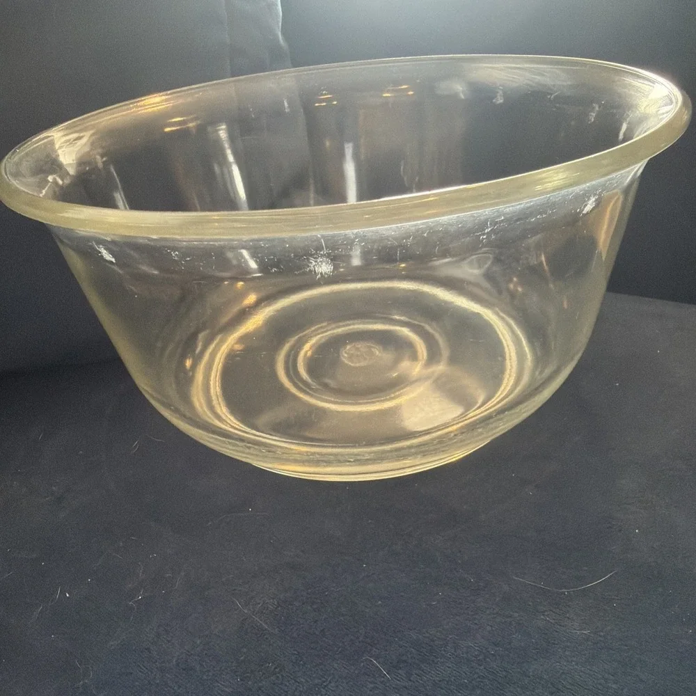 GE Pyrex Clear Vintage Mixing Bowl A-21 Diameter At Base 6